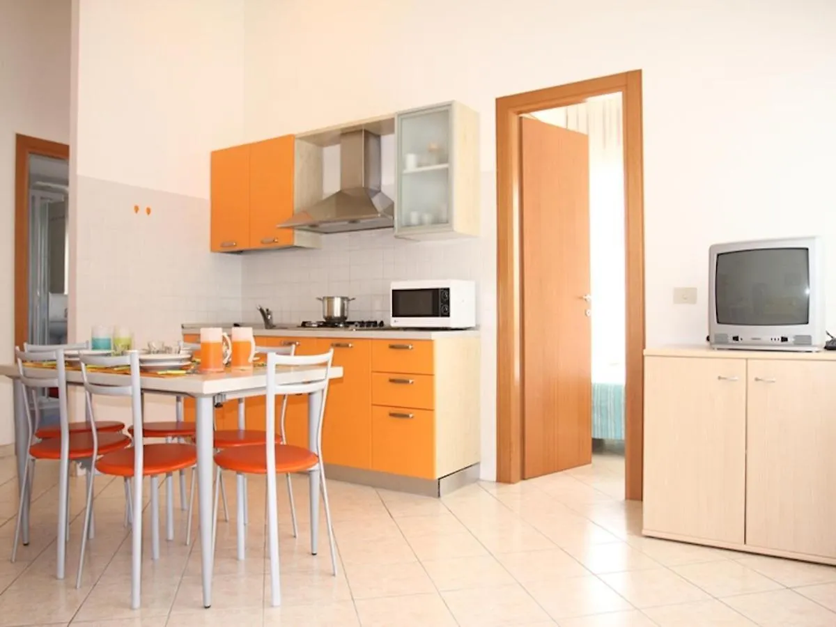 Two- Bedroom Flat With Sea View In Bibione Apartment
